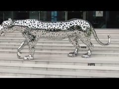 Skulptur aus Edelstahl