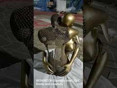 Skulptur aus Edelstahl